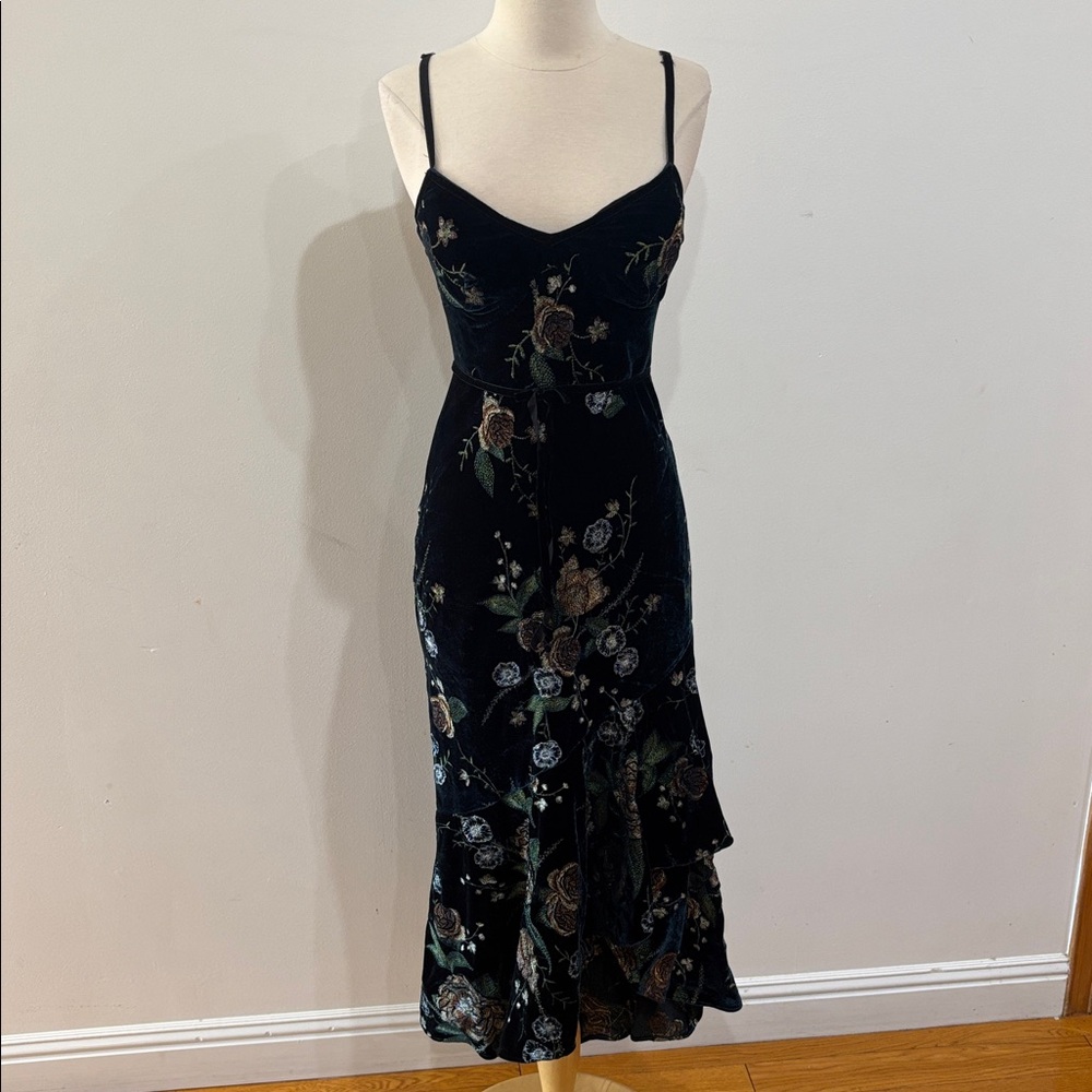 Marchesa Notte Embroidered Velvet High Low Dress, Size: 2 - Picture 10 of 15